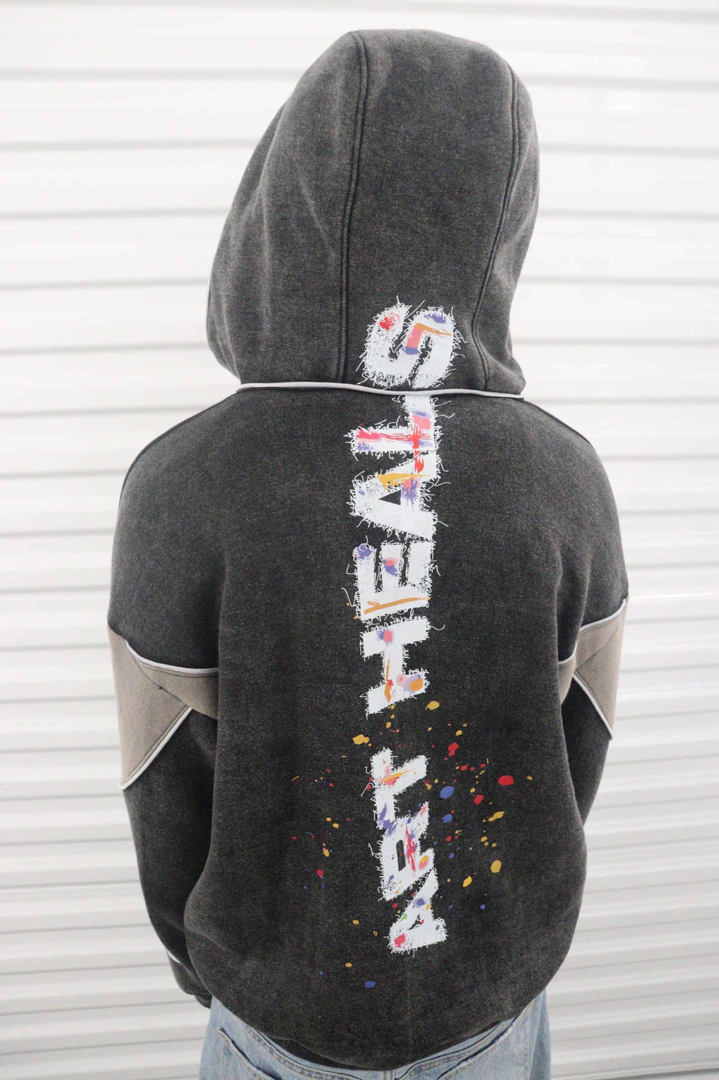 “ART HEALS” HOODIE