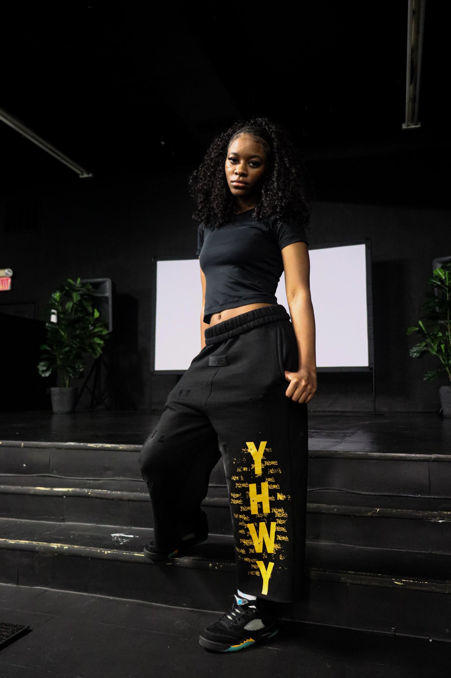 “YAHWEH” CUT OFF SWEATS(FOREVER ALIVE COLLECTION)